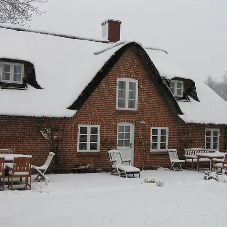 Haus-falkenberg-2 *